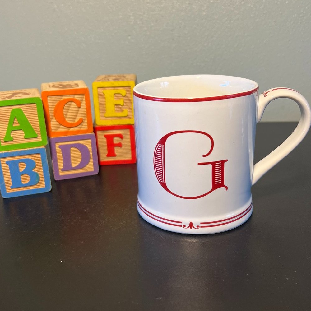 SUR LA TABLE Monogram Letter G Initial White Red Coffee Mug 14oz Tea Cup Retro